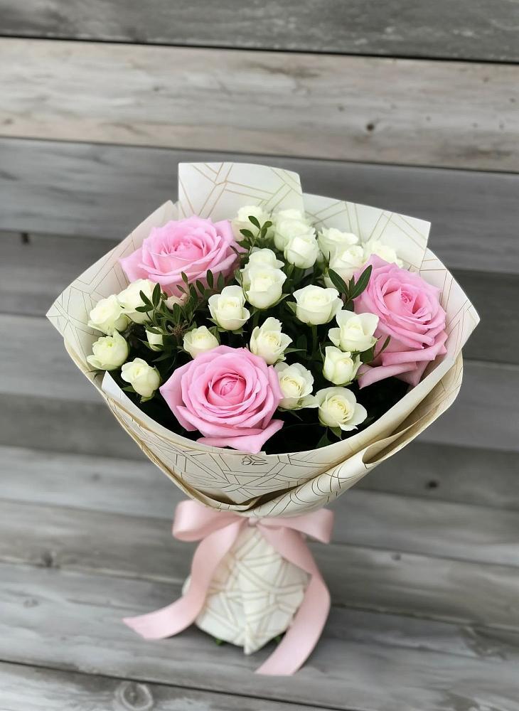 Букет цветов из: Розы в Хрипань