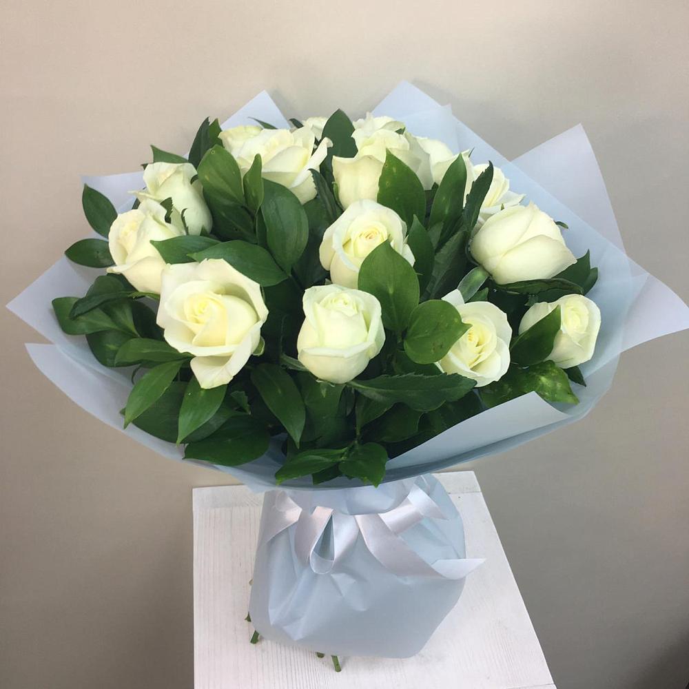 Букет 15 Белых роз Проуд в Хрипань