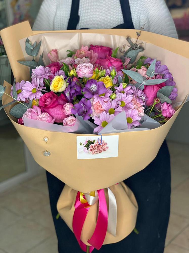 Букет цветов из: Хризантемы, Гвоздики и Альстромерии в Хрипань