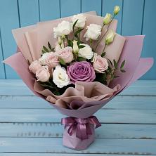 Букет цветов из:  Розы и Лизиантусы в Хрипань