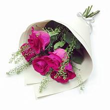Букет цветов из:  Розы в Хрипань