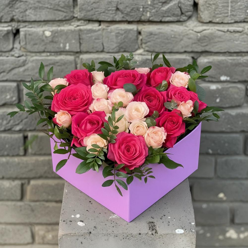 Цветочная композиция из Розы в коробке в Хрипань