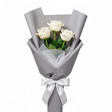 Букет 3 белые розы в Хрипань