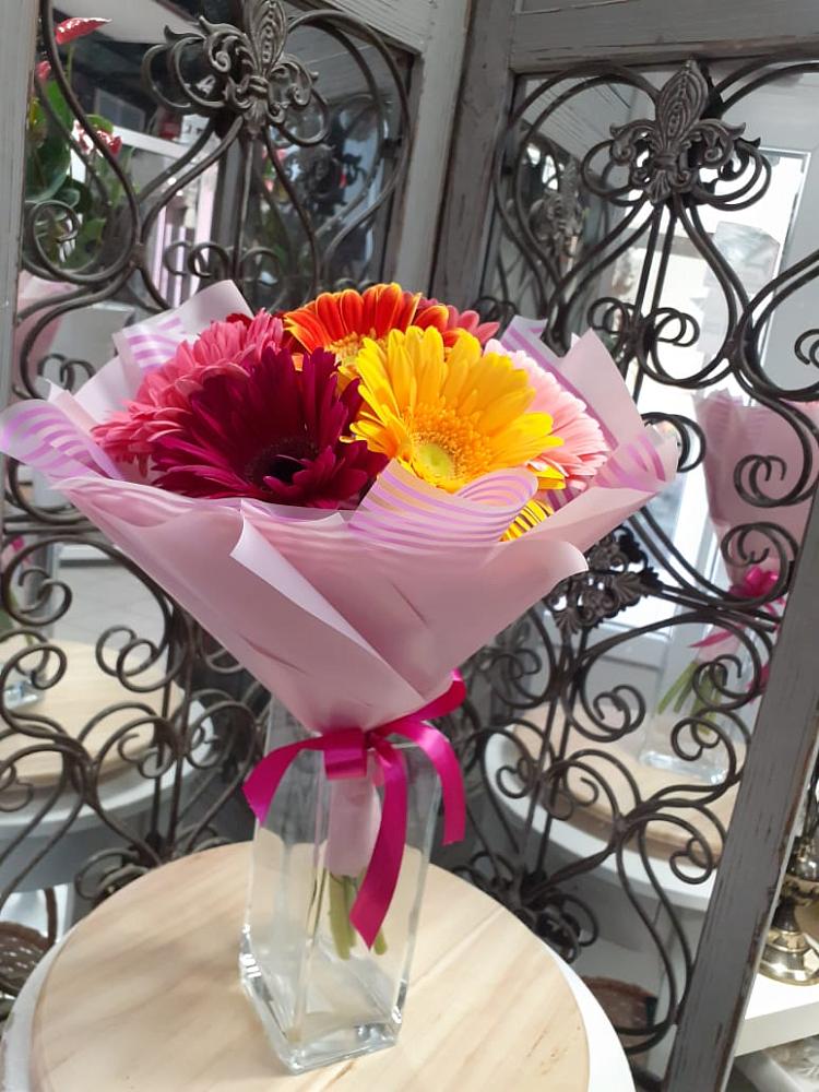 Букет цветов из: Герберы в Хрипань