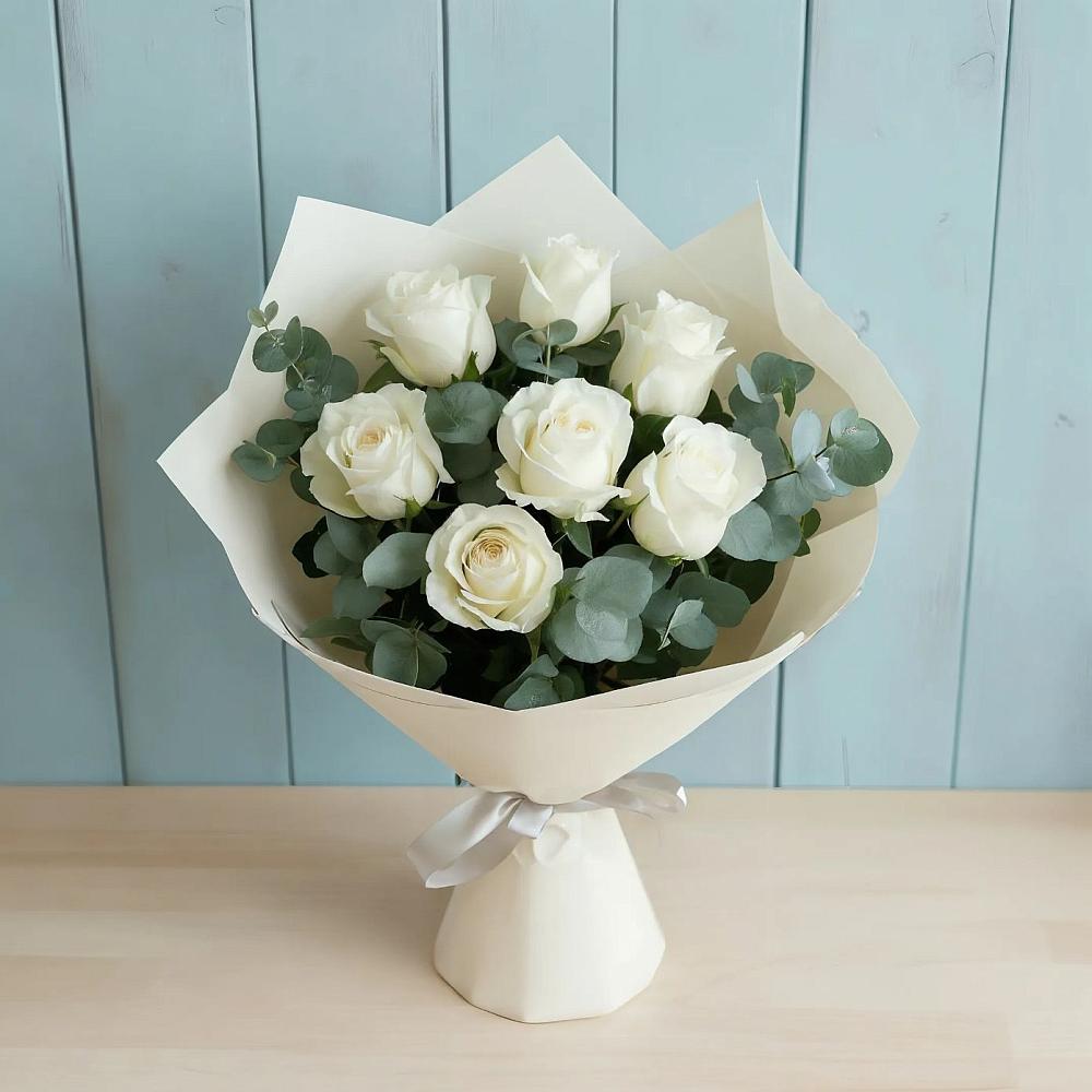 Букет Белые розы в Эвкалипте в Хрипань