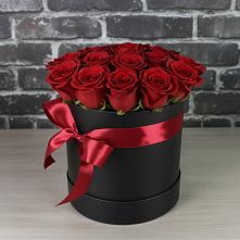 Цветочная композиция из Розы в шляпной коробке в Хрипань