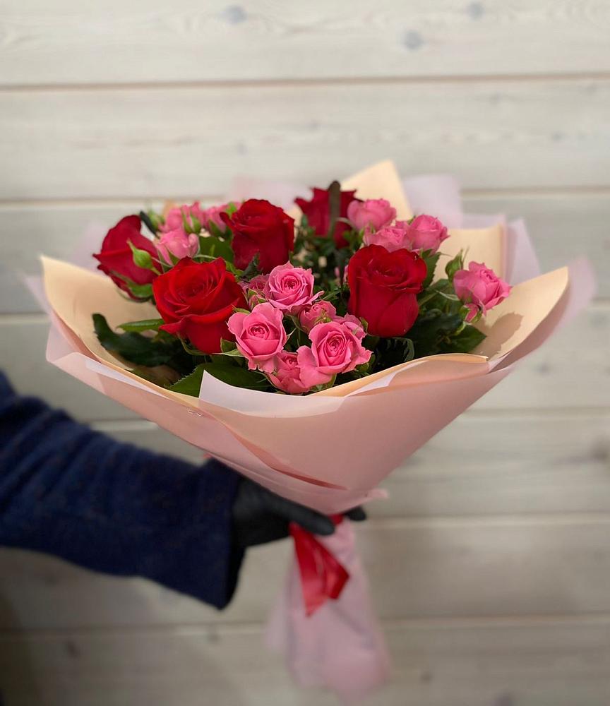 Букет цветов из: Розы в Хрипань