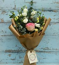 Букет цветов из:  Розы и Лизиантусы в Хрипань